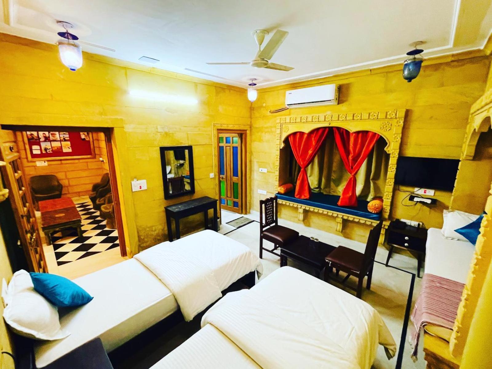 Golden Marigold Hotel Jaisalmer Exterior foto