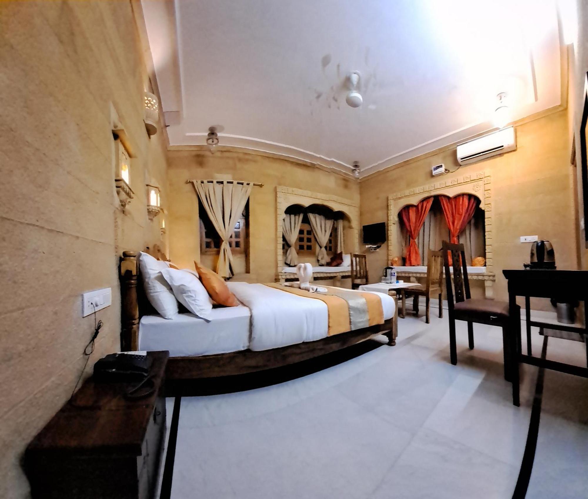 Golden Marigold Hotel Jaisalmer Exterior foto