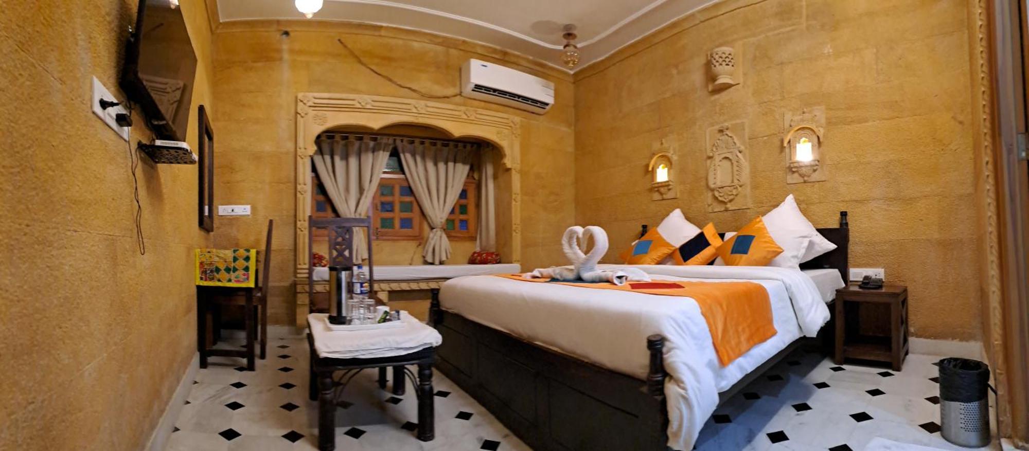 Golden Marigold Hotel Jaisalmer Exterior foto