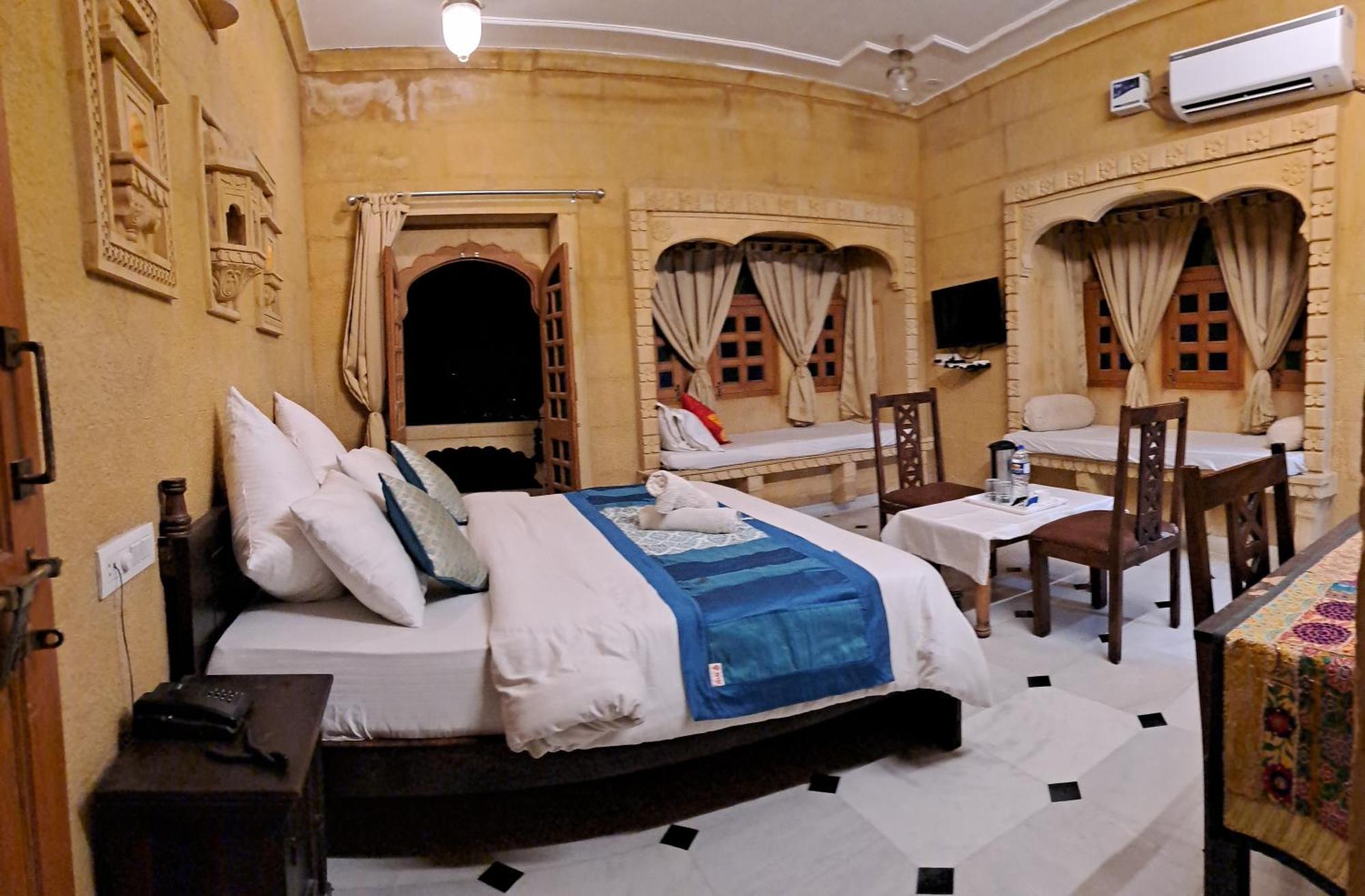 Golden Marigold Hotel Jaisalmer Exterior foto